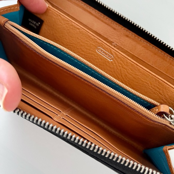 Coach accordion zip around pebble leather wallet - Picture 5 of 5